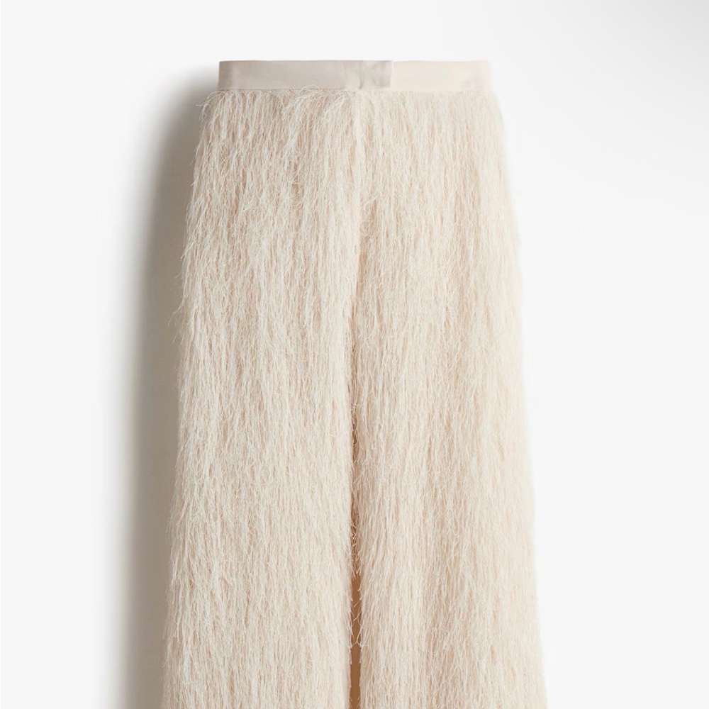 Elegant Cream Fringe Women's Pants - Picture 4 of 5